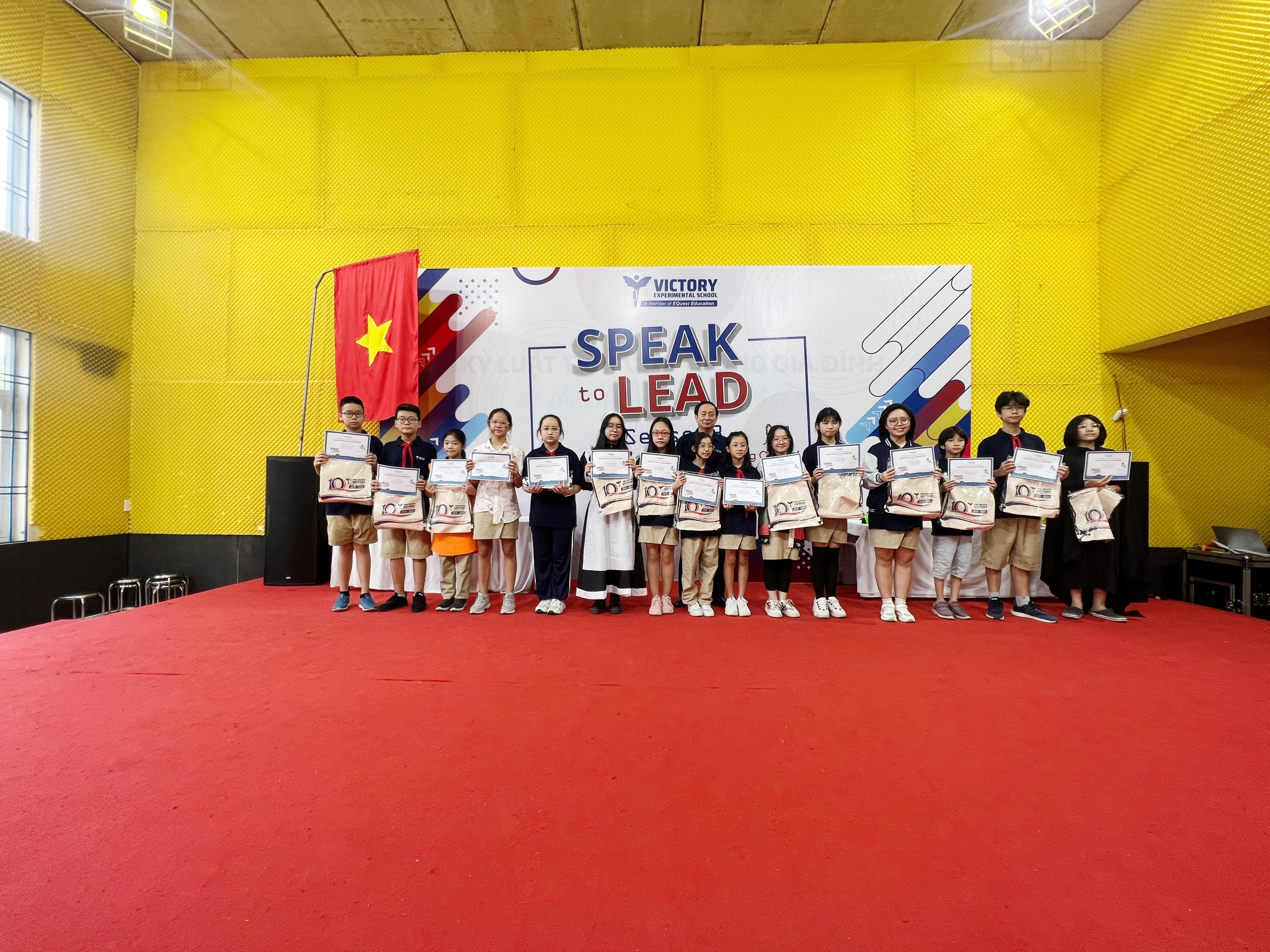 d121a957fb3d3d63642c4