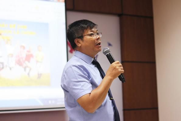 TS. Tâm lý học Đình Đoàn chia sẻ về triết lý “Hãy để con được là chính con".