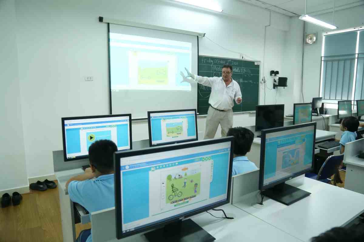 TỔNG QUAN CHƯƠNG TRÌNH TIẾNG ANH NĂM HỌC 2022 – 2023 (HỆ E) 54 hoc tieng anh TH