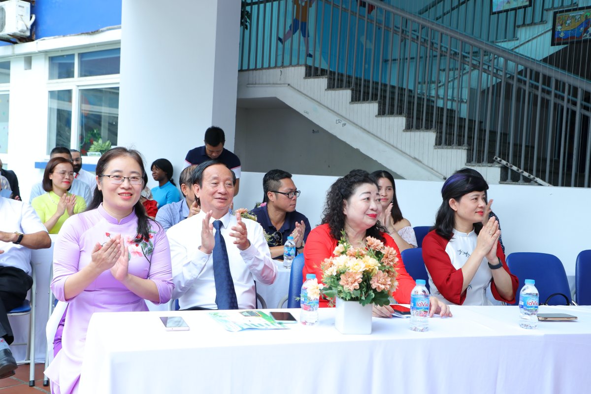 khai giang victory 12