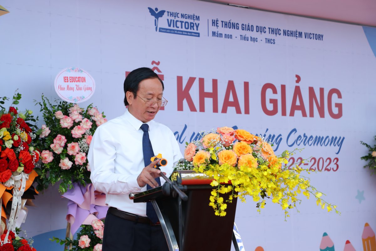 khai giang victory 8