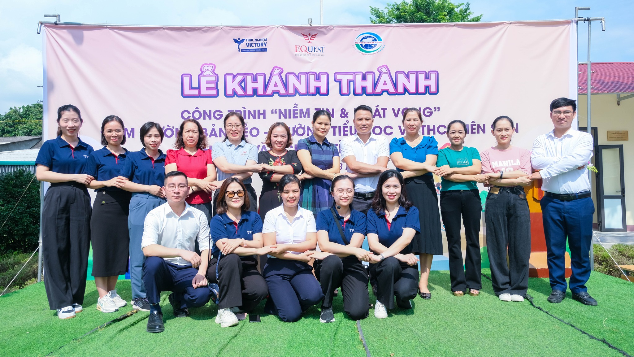 LỄ KHÁNH THÀNH CÔNG TRÌNH “NIỀM TIN & KHÁT VỌNG”: CÙNG THỰC NGHIỆM VICTORY GIEO MẦM HẠNH PHÚC NƠI RẺO CAO TÂY BẮC 4 455818094 902252985261945 856598206114124910 n