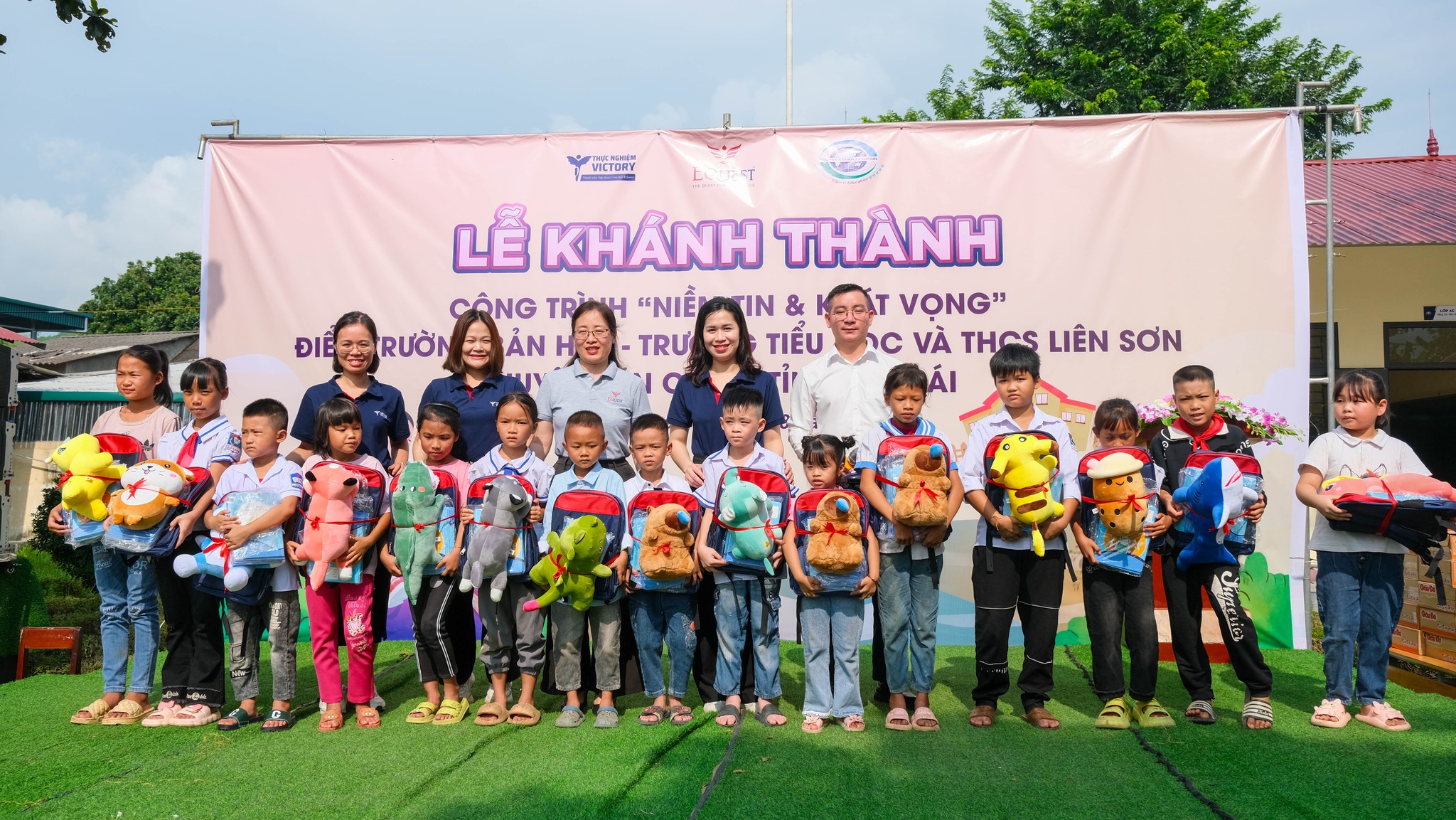 LỄ KHÁNH THÀNH CÔNG TRÌNH “NIỀM TIN & KHÁT VỌNG”: CÙNG THỰC NGHIỆM VICTORY GIEO MẦM HẠNH PHÚC NƠI RẺO CAO TÂY BẮC 8 455949765 902252998595277 7467944104006462850 n