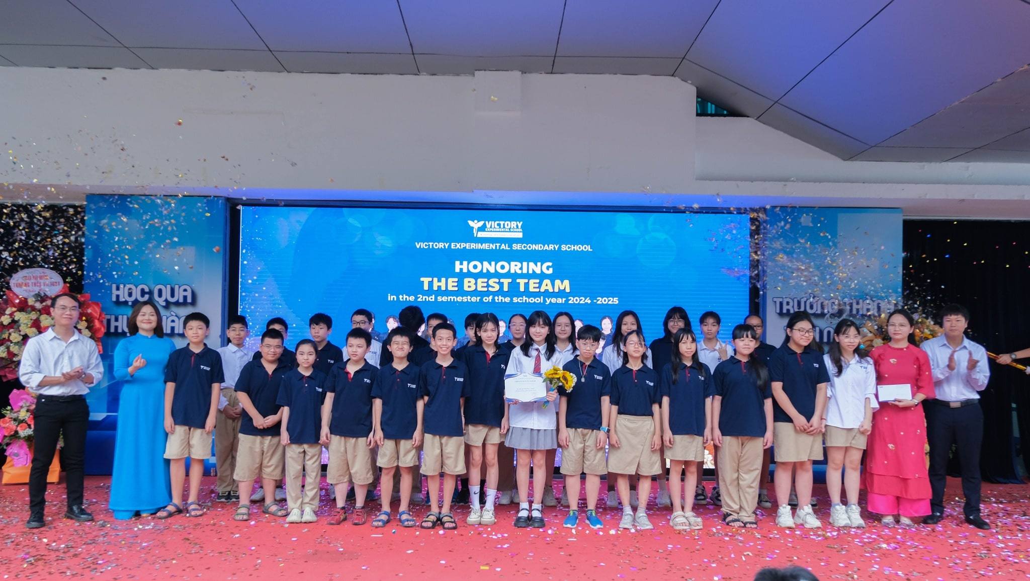 LỄ TỔNG KẾT NĂM HỌC 2024–2025: HÀNH TRÌNH KHẲNG ĐỊNH, KẾT NỐI VÀ TỎA SÁNG 14 500742420 1117357107084864 5421820451010741300 n min