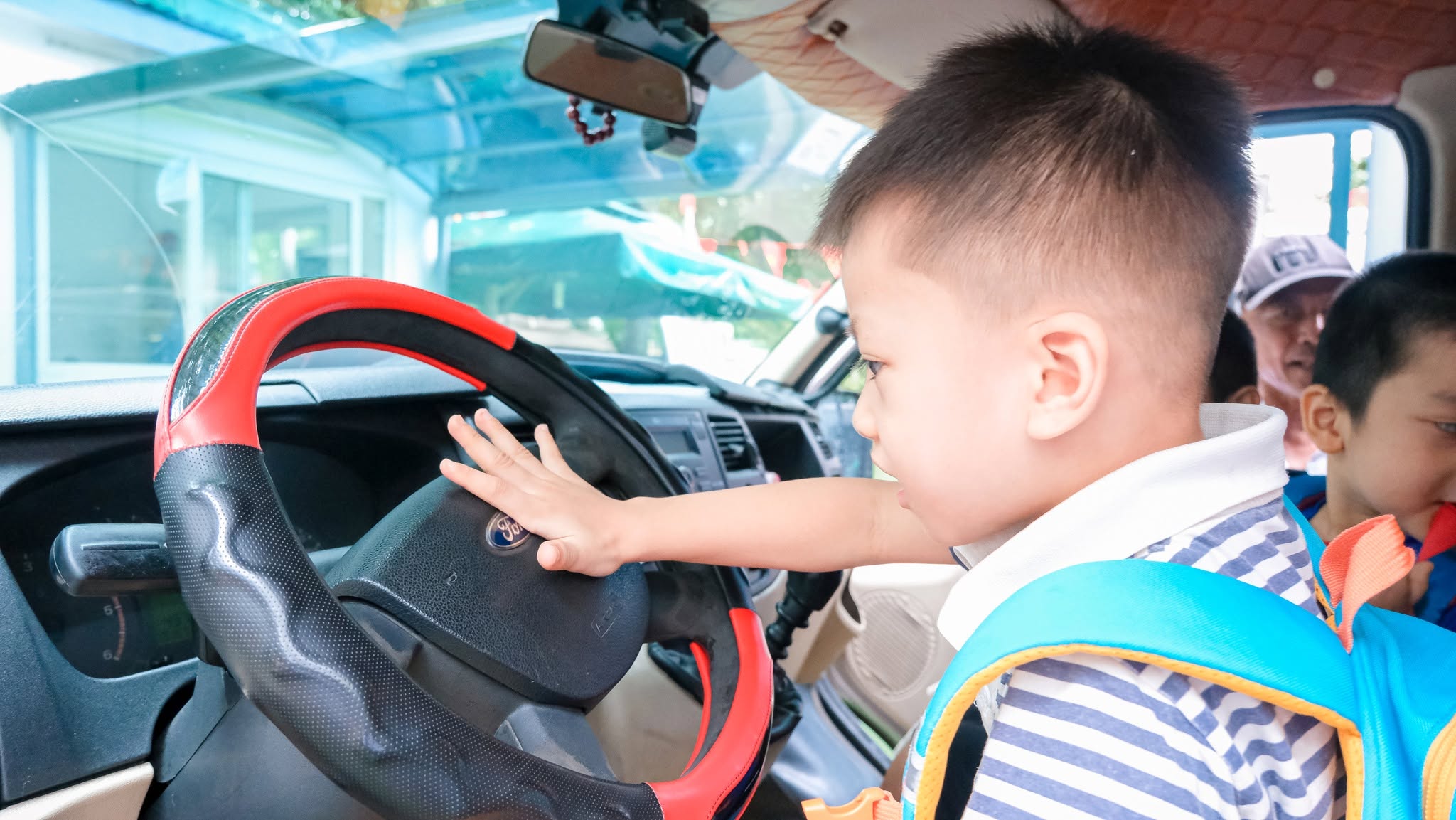 TẬP HUẤN AN TOÀN KHI ĐI XE BUS: THỰC HÀNH KỸ NĂNG, TĂNG CƯỜNG KIẾN THỨC 2 795465553 1713305227469611 2574131800244844835 n